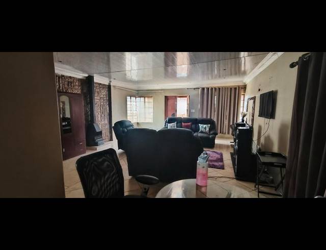 3 BEDROOM HOUSE FOR SALE IN ELANDSPOORT